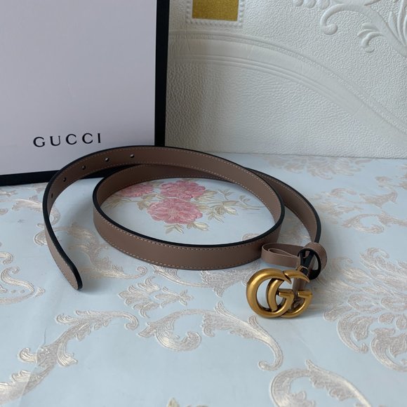 Leather belt with GG buckle